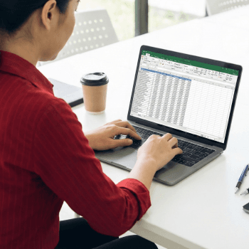 마케팅 및 브랜딩 강화